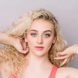 Keara Sweeney headshot