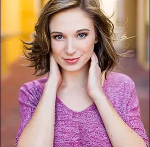 Danielle Cooper headshot