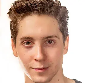 Simon Randle headshot